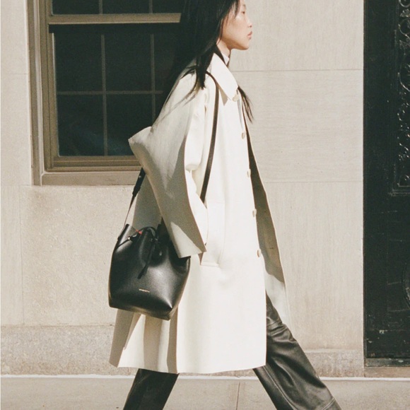 Mansur Gavriel Black and Red Leather Mini Bucket Bag - Picture 2 of 9